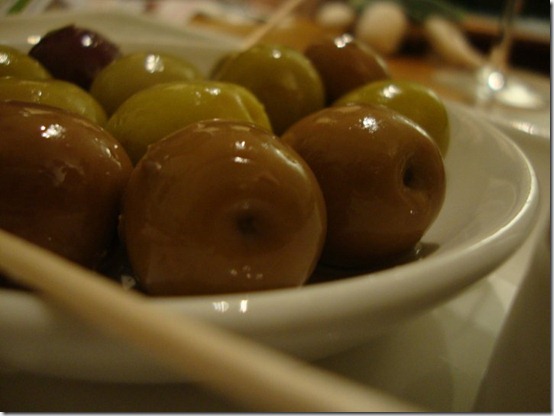 Artsy_Fartsy_Olives_by_marc232