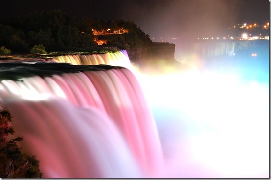 Niagara_Falls_by_PrezeSs