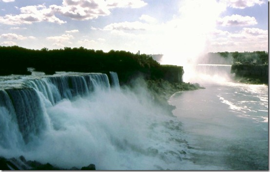 Niagra_Falls_by_BeachGirlNikita